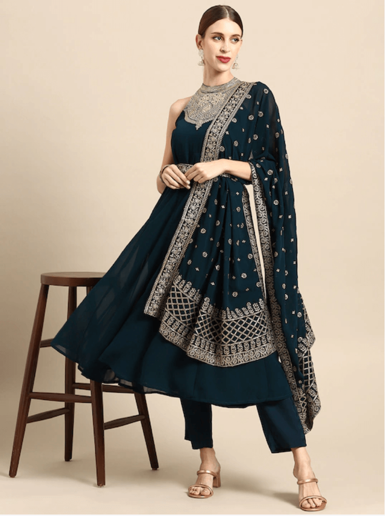 Best Traditional Indian Dresses For Women During Festive Season
